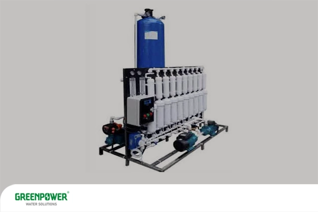 سیستم فیلتراسیون صنعتی با هوزینگ‌ها و مخزن تحت فشار، مناسب برای توضیح تفاوت دستگاه تصفیه آب صنعتی با تصفیه پساب صنعتی.