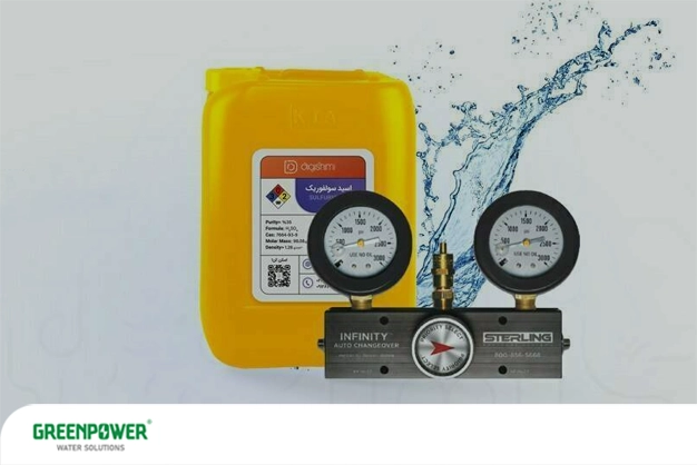 کنترل ph در تصفیه آب صنعتی کنترل ph در تصفیه آب صنعتی تصویر یک مخزن مواد شیمیایی اسید هیدروکلریک در کنار گیجهای فشار و تجهیزات تزریق، مرتبط با کاربرد مواد تنظیمکننده اسیدیته برای کنترل pH در تصفیه آب صنعتی.